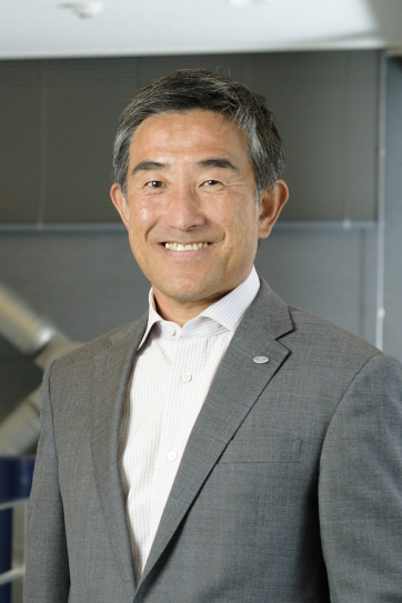 代表取締役社長 鈴木 信吉 顔写真